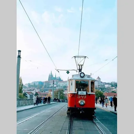 Deluxe Residence At Dancing House *
