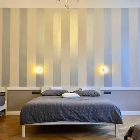 Deluxe Residence At Dancing House Daire *