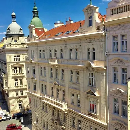 Deluxe Residence At Dancing House * Prag