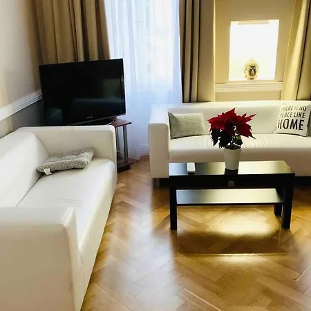 Deluxe Residence At Dancing House